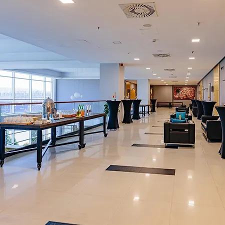 Hotel By Ihg 4*