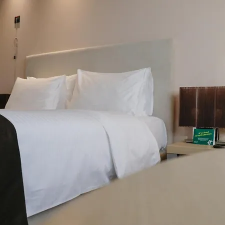 Hotel By Ihg