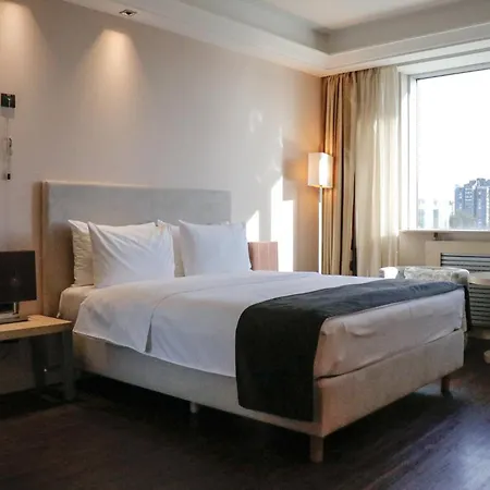 Hotel By Ihg 4*