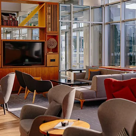 Hotel By Ihg Belgrado