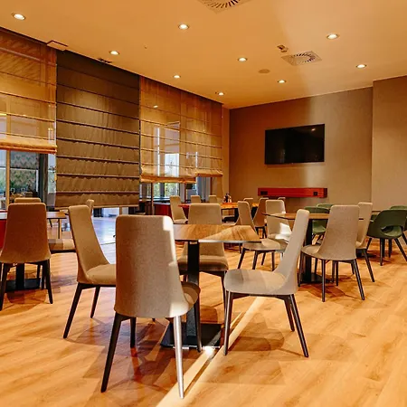 By Ihg Hotel 4*